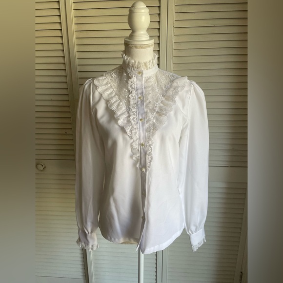 Shapely Tops - Vintage Shapely Ruffle Victorian Blouse White 12 Fairygoth Cottagecore Prairie